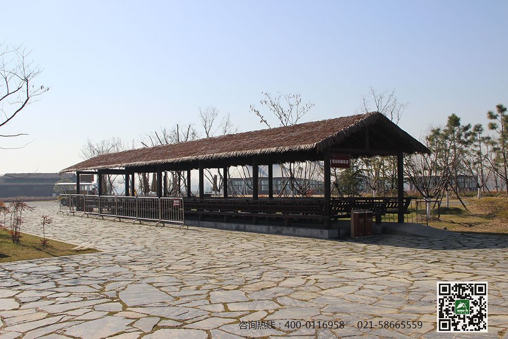 江苏南京固城湖木结构停车廊